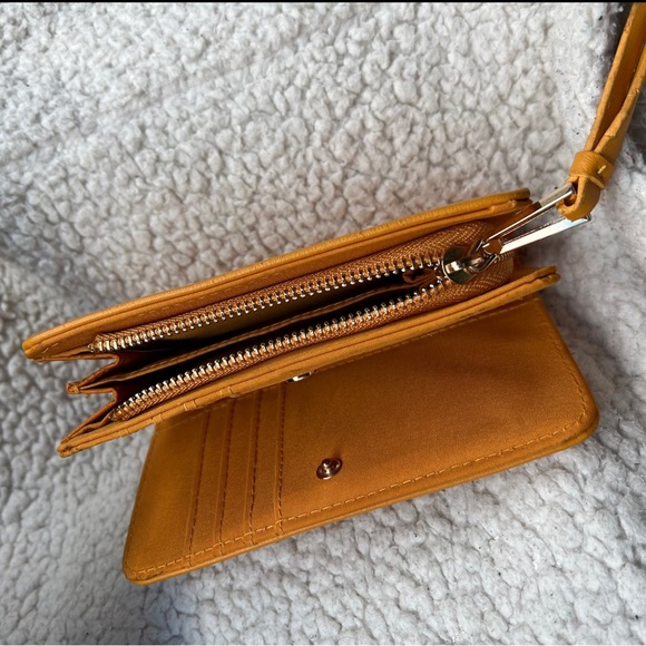 Wallet - Picture 3 of 4